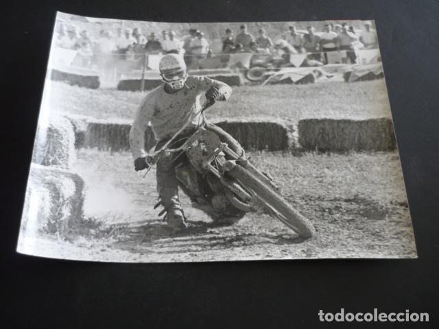 Antique Photography: V MOTOCROSS DE MONTGAY 1970 KAKY WIERTZ ANTIGUA FOTOGRAFIA 24 X 18 CM
