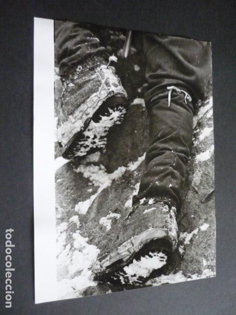 Alte Fotografie: WALTER BONATTI ALPINISTA ITALIANO ANTIGUA FOTOGRAFIA 24 X 18 CM