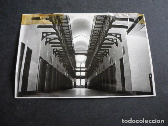 Alte Fotografie: BARCELONA CARCEL ANTIGUA FOTOGRAFIA 8 X 13 CM