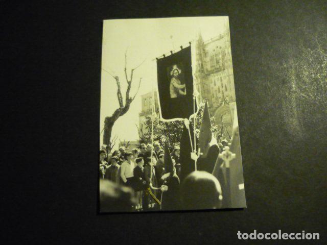 Antique Photography: SALAMANCA SEMANA SANTA PROCESION DETALLE ANTIGUA FOTOGRAFIA 6 X 9 CM