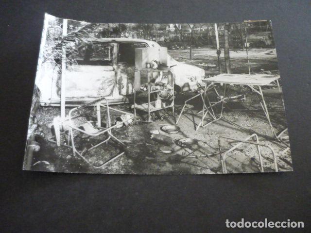 Fotografia antiga: SAN CARLOS DE LA RAPITA ALFAQUES TARRAGONA EXPLOSION CAMPING TRAGEDIA ANTIGUA FOTOGRAFIA 12 X 18 CM