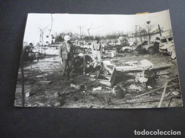 Fotograf&iacute;a antigua: SAN CARLOS DE LA RAPITA ALFAQUES TARRAGONA EXPLOSION CAMPING TRAGEDIA ANTIGUA FOTOGRAFIA 12 X 18 CM