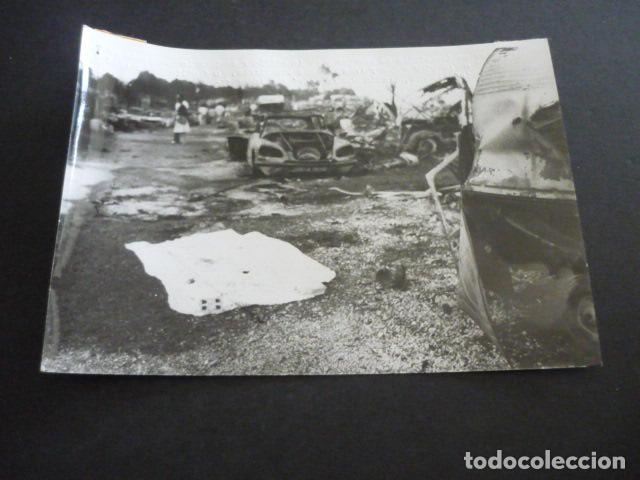 Alte Fotografie: SAN CARLOS DE LA RAPITA ALFAQUES TARRAGONA EXPLOSION CAMPING TRAGEDIA ANTIGUA FOTOGRAFIA 13 X 18 CM