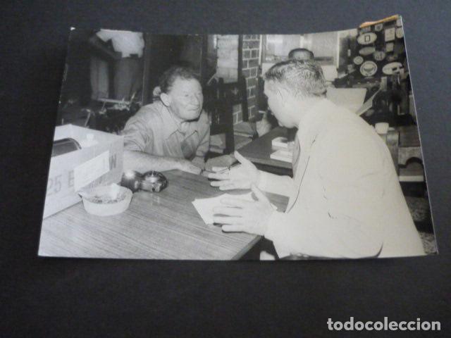 Fotografia antiga: ALFAQUES SAN CARLOS DE LA RAPITA TARRAGONA EXPLOSION CAMPING TRAGEDIA ANTIGUA FOTOGRAFIA 13 X 18 CM