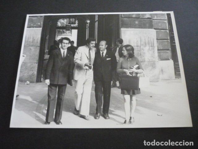 Fotograf&iacute;a antigua: ENRIQUE MART&Iacute; MAQUEDA REALIZADOR TELEVISION ESPA&Ntilde;OLA TVE ANTIGUA FOTOGRAFIA 18 X 24 CM