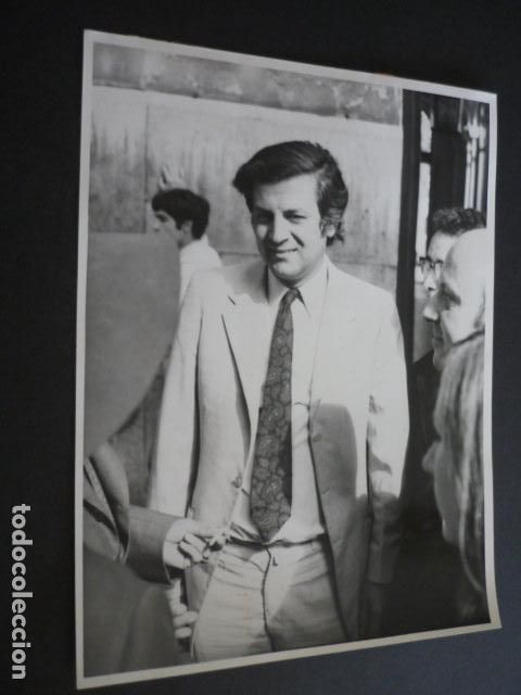 Fotograf&iacute;a antigua: ENRIQUE MART&Iacute; MAQUEDA REALIZADOR TELEVISION ESPA&Ntilde;OLA TVE ANTIGUA FOTOGRAFIA 18 X 24 CM