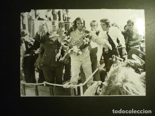 Antique Photography: EMERSON FITTIPALDI CORREDOR AUTOMOVILISMO ANTIGUA FOTOGRAFIA 18 X 24 CM