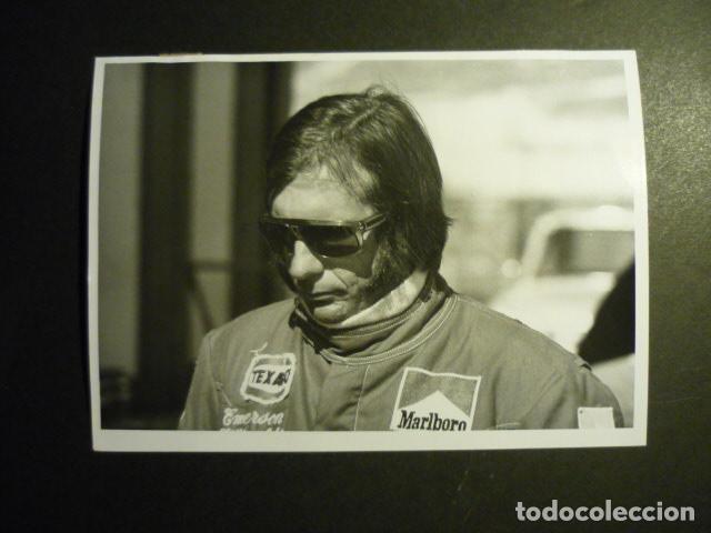 Alte Fotografie: EMERSON FITTIPALDI CORREDOR AUTOMOVILISMO ANTIGUA FOTOGRAFIA 18 X 13 CM