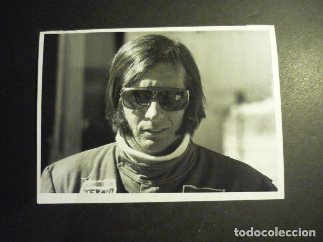Alte Fotografie: EMERSON FITTIPALDI CORREDOR AUTOMOVILISMO ANTIGUA FOTOGRAFIA 18 X 13 CM