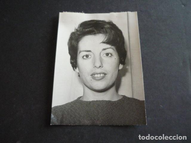 Fotograf&iacute;a antigua: ESPOSA DE JOSE LUIS PECKER LOCUTOR RADIO ANTIGUA FOTOGRAFIA 8 X 11 CM