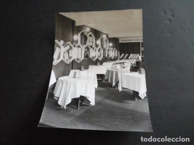 Alte Fotografie: BARCELONA SALON NACIONAL DEL HOGAR HOGARHOTEL ANTIGUA FOTOGRAFIA 18 X 12 CM