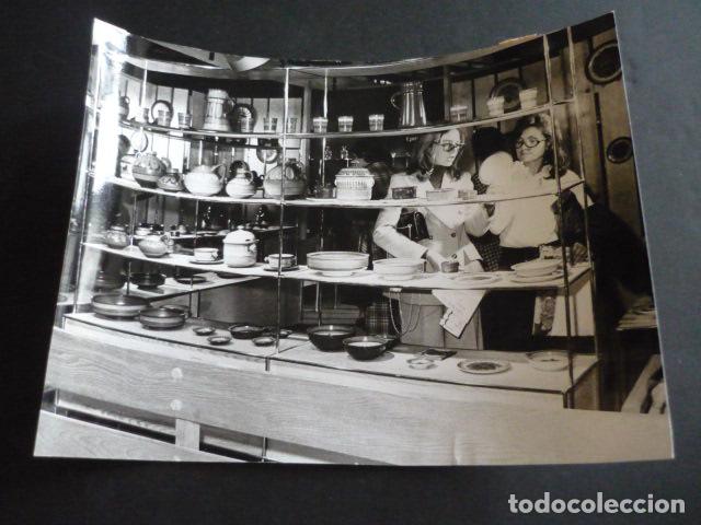 Alte Fotografie: BARCELONA SALON NACIONAL DEL HOGAR HOGARHOTEL ANTIGUA FOTOGRAFIA 18 X 24 CM