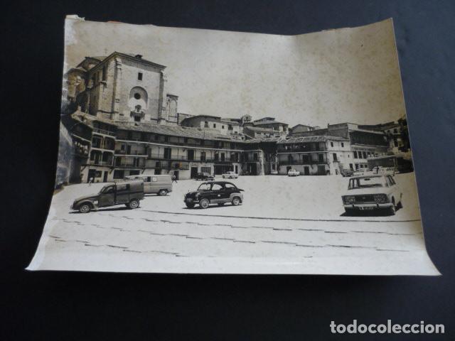 Fotograf&iacute;a antigua: CHINCHON MADRID PLAZA MAYOR ANTIGUA FOTOGRAFIA 18 X 24 CM