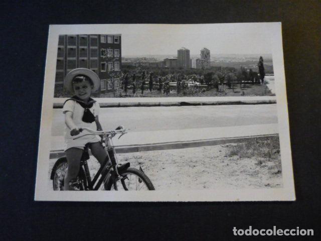 Alte Fotografie: MADRID MONCLOA CIUDAD UNIVRSITARIA ANTIGUA FOTOGRAFIA 9 X 12 CM