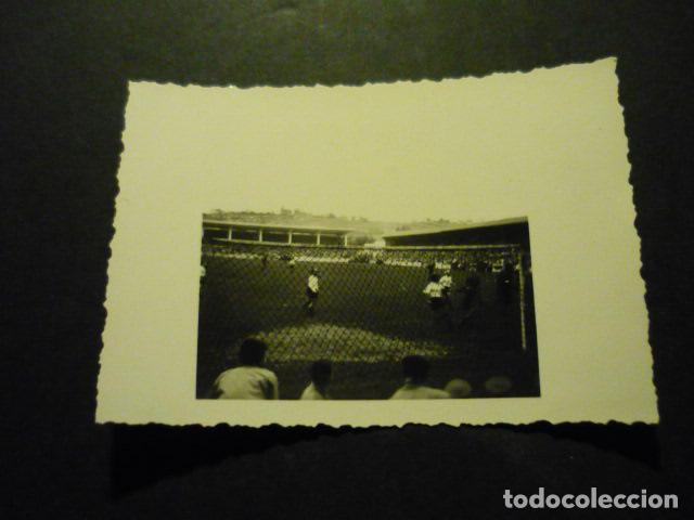 Fotografia antica: SANTANDER CAMPO DE FUTBOL RACING EL SARDINERO ANTIGUA FOTOGRAFIA 6,5 X 9 CM