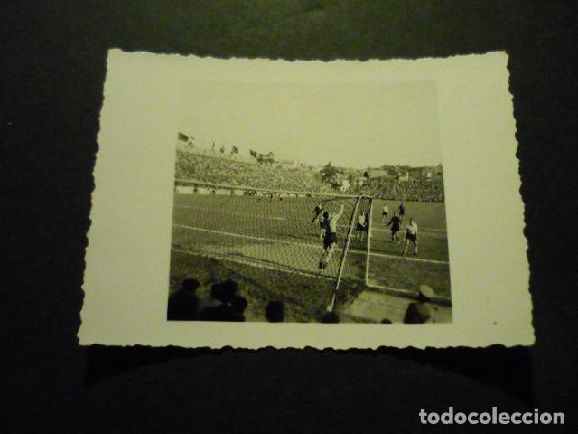 Fotografia antica: SANTANDER CAMPO DE FUTBOL RACING EL SARDINERO ANTIGUA FOTOGRAFIA 6,5 X 9 CM