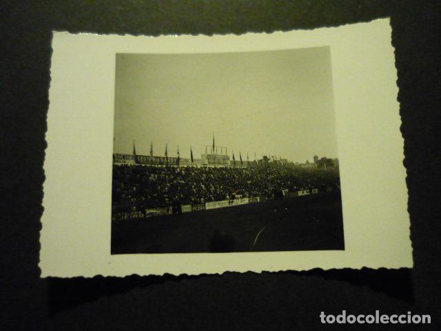 Alte Fotografie: SANTANDER CAMPO DE FUTBOL RACING EL SARDINERO ANTIGUA FOTOGRAFIA 6,5 X 9 CM