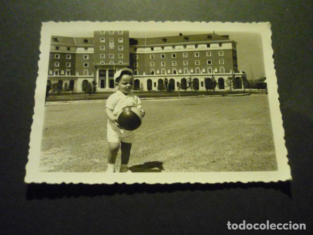 Alte Fotografie: MADRID MONCLOA CIUDAD UNIVERSITARIA ANTIGUA FOTOGRAFIA 7,5 X 10,5 CM