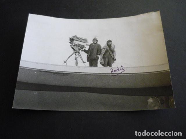 Fotograf&iacute;a antigua: TELEVISION EQUIPOS MOVILES RETRANSMISION ANTIGUA FOTOGRAFIA 18 X 13 CM
