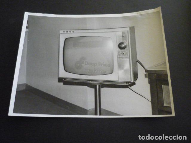 Fotograf&iacute;a antigua: APARATO DE TELEVISION TELEVISOR ANTIGUA FOTOGRAFIA 19 X 24 CM