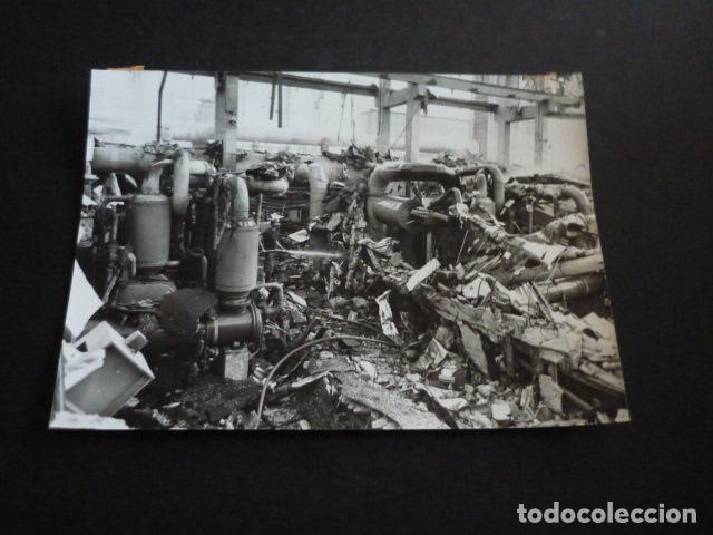 Fotograf&iacute;a antigua: BARCELONA PLANTA DE GAS EXPLOSION ANTIGUA FOTOGRAFIA 13 X 18 CM