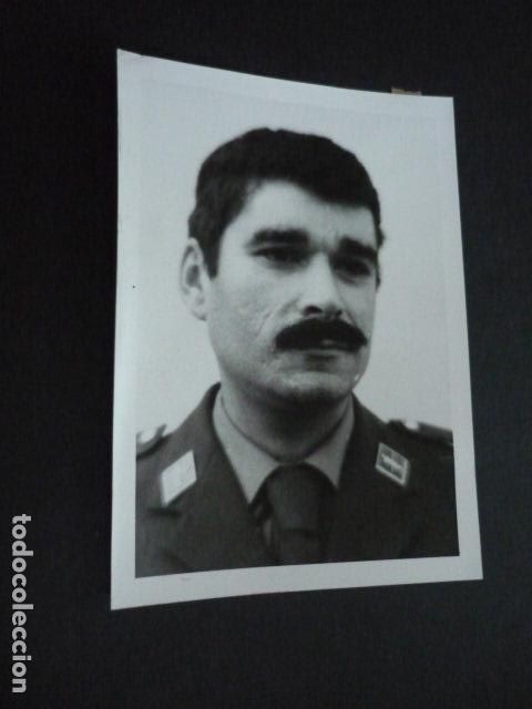 Antique Photography: PAIS VASCO INUNDACIONES GUARDIA CIVIL FALLECIDO POR SOCORRER VICTIMAS ANTIGUA FOTOGRAFIA 13 X 18 CM