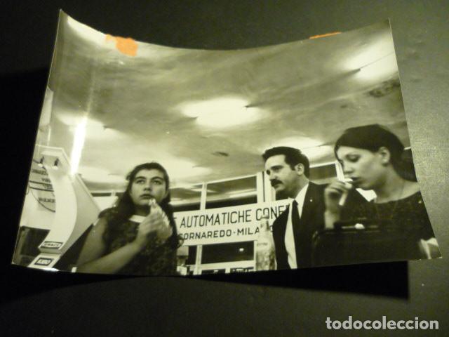 Fotografia antiga: MADRID CASA DEL CAMPO I FERIA INTERNACIONAL ALIMENTACION AIDA 1969 ANTIGUA FOTOGRAFIA 23 X 17 CM