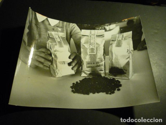 Alte Fotografie: MADRID CASA DEL CAMPO I FERIA INTERNACIONAL ALIMENTACION AIDA 1969 ANTIGUA FOTOGRAFIA 18 X 24 CM