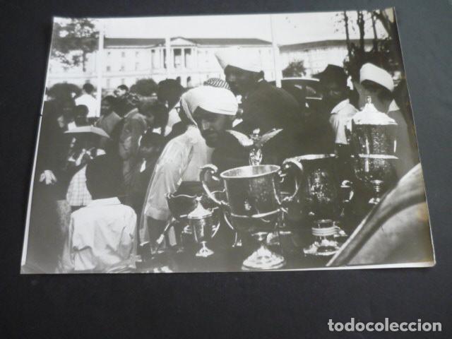 Antique Photography: RALLYE SAFARI KENIA UGANDA Y TANGANICA AUTOMOVILISMO 1965 ANTIGUA FOTOGRAFIA 18 X 24 CM
