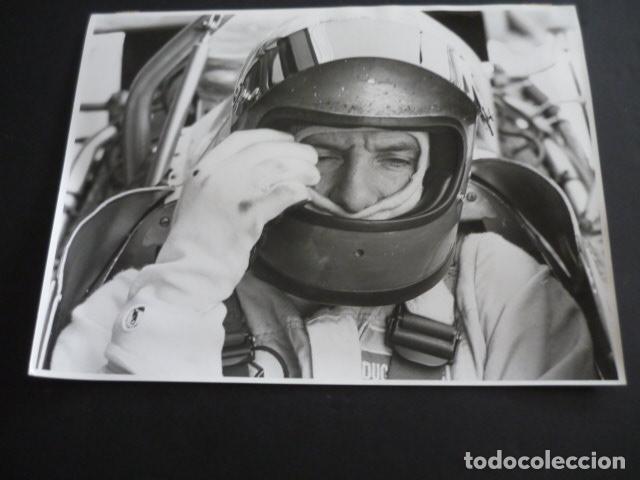 Antique Photography: MIKE HAILWOOD CORREDOR AUTOMOVILISMO ANTIGUA FOTOGRAFIA 18 X 24 CM