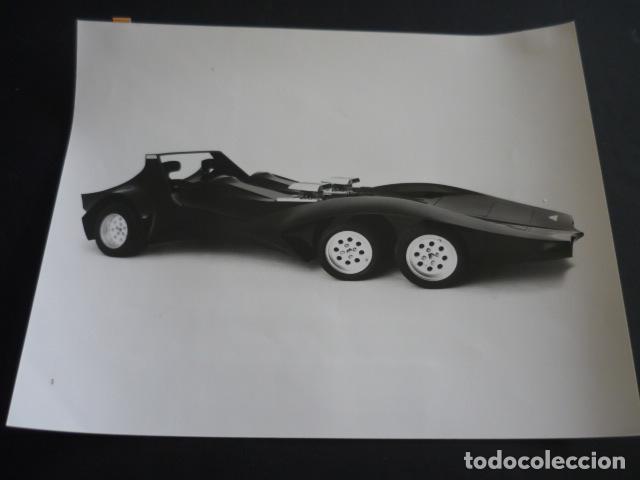 Alte Fotografie: GINEBRA SALON DE AUTOMOVIL BIMOTOR SONIC 6 RUEDAS ANTIGUA FOTOGRAFIA 20 X 25 CM