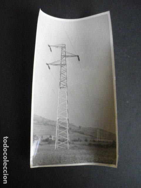 Fotograf&iacute;a antigua: SAN VICENTE DE LA BARQUERA CANTABRIA TENDIDO ELECTRICO ANTIGUA FOTOGRAFIA 9,5 X 17,5 CM