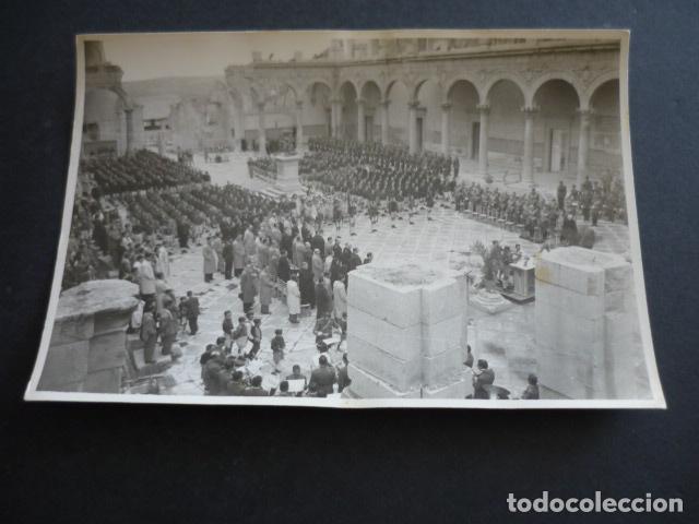Antique Photography: TOLEDO ALCAZAR ACTO FRENTE DE JUVENTUDES ANTIGUA FOTOGRAFIA 11,5 X 17,5 CM