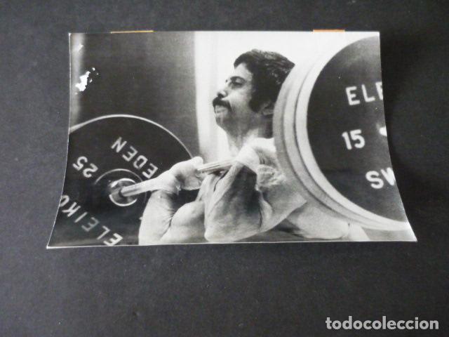 Antique Photography: NORAIR NOURIKYAN CAMPEON HALTEROFILIA ANTIGUA FOTOGRAFIA 18 X 13 CM