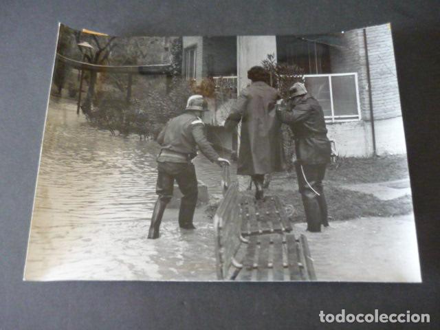 Alte Fotografie: MADRID INUNDACIONES RIO MANZANARES CALLE COMANDANTE FORTEA ANTIGUA FOTOGRAFIA 18 X 24 CM