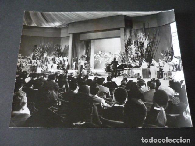 Fotograf&iacute;a antigua: BARCELONA II FESTIVAL DE LA CANCION ESPA&Ntilde;OLA 1970 ANTIGUA FOTOGRAFIA 18 X 24 CM