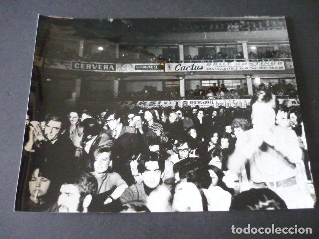Fotografia antica: BARCELONA FESTIVAL MUSICAL EN EL PRICE 1970 ANTIGUA FOTOGRAFIA 18 X 24 CM