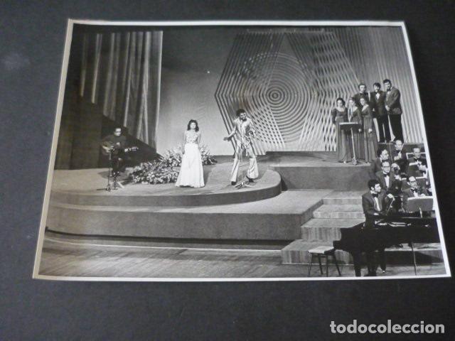 Antique Photography: MADRID FESTIVAL DE LA CANCION IBERO AMERICANA OTI ANTIGUA FOTOGRAFIA 18 X 24 CM