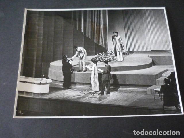 Fotografia antiga: MADRID I FESTIVAL CANCION IBEROAMERICANA 1972 ANTIGUA FOTOGRAFIA 18 X 24 CM
