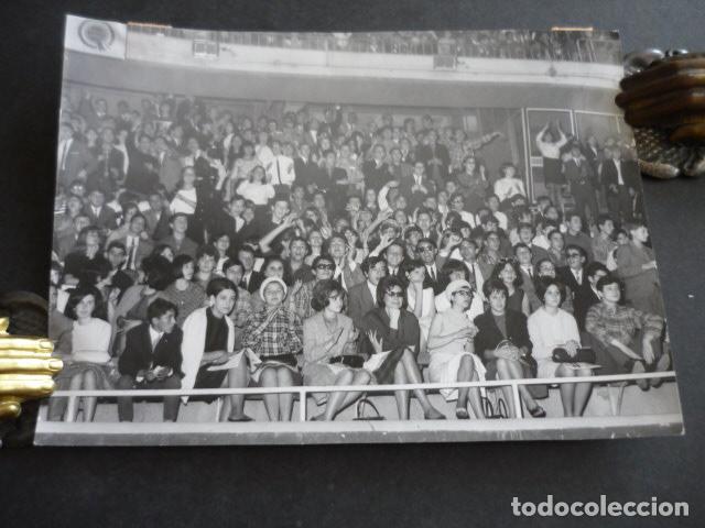 Fotograf&iacute;a antigua: RADIO MADRID CADENA SER PROGRAMA EL GRAN MUSICAL PALACIO DEPORTES ANTIGUA FOTOGRAFIA 12 X 18 CM