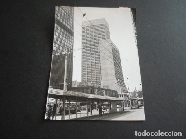 Fotograf&iacute;a antigua: JOHANNESBURG SUDADRICA ESCENA URBANA ANTIGUA FOTOGRAFIA 13 X 18 CM