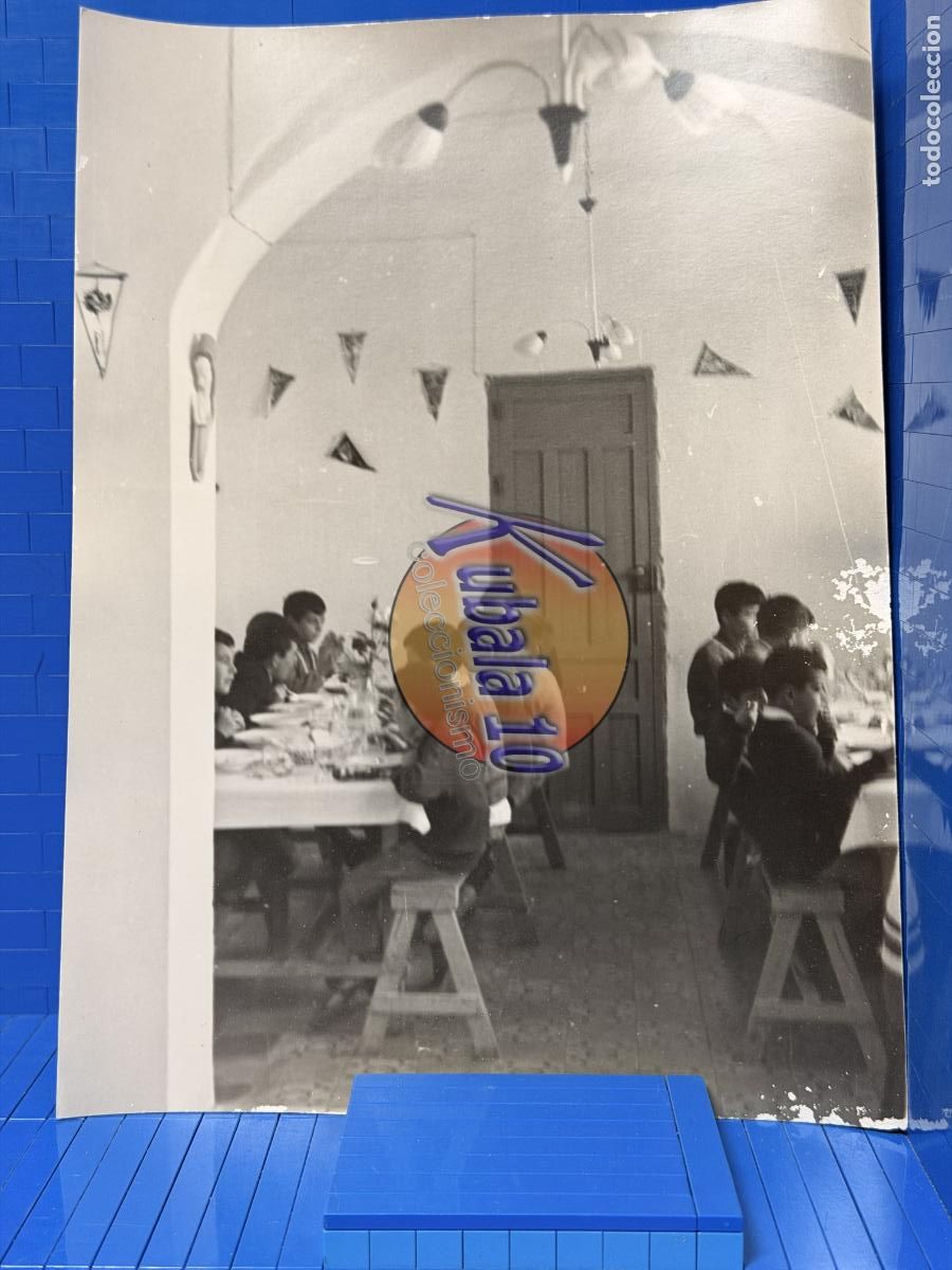 Alte Fotografie: FOTOGRAF&Iacute;A ESCUELA NACIONAL CORRAL RUBIO ALBACETE - NI&Ntilde;OS EN COMEDOR. ALBACETE. 24x18cms