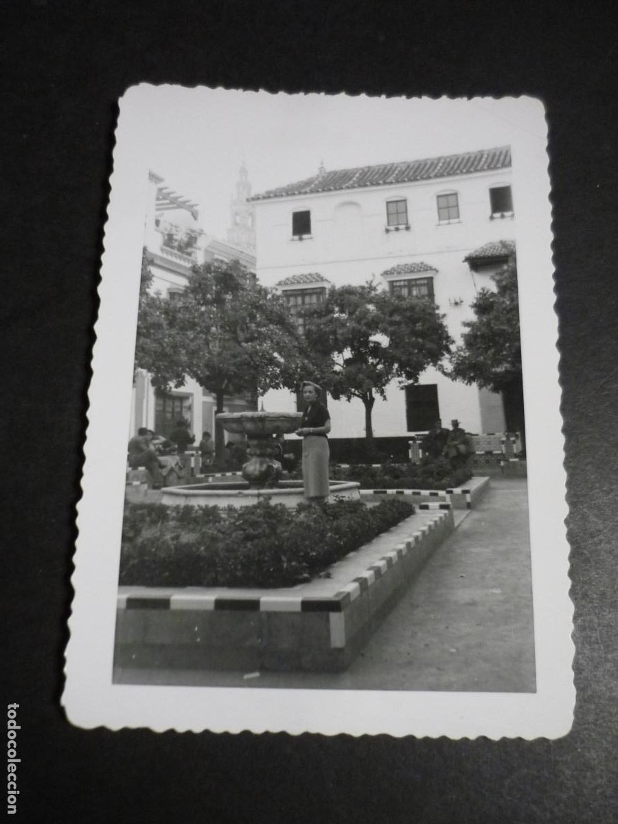 Fotograf&iacute;a antigua: SEVILLA PLAZA DE DO&Ntilde;A ELVIRA ANTIGUA FOTOGRAFIA 8 X 12 CM