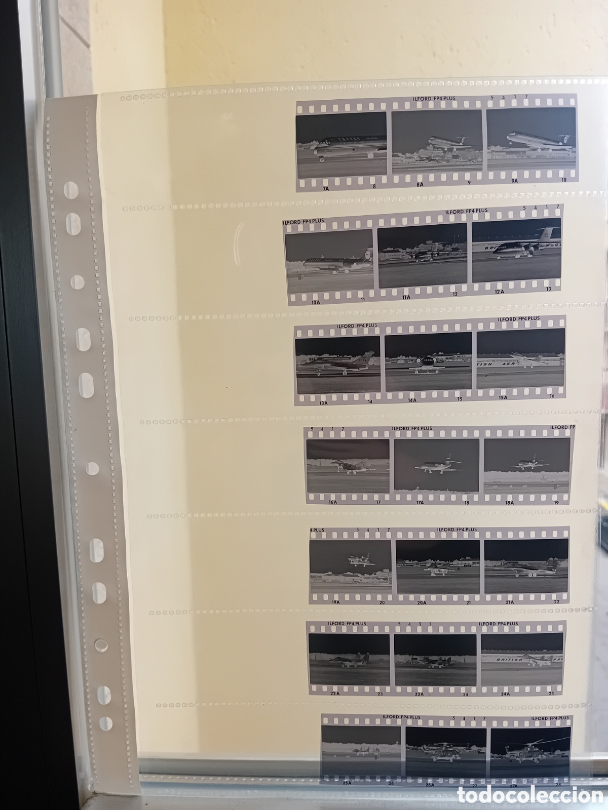 Fotograf&iacute;a antigua: Lote de 21 negativos blanco y negro de aviones y helic&oacute;pteros militares