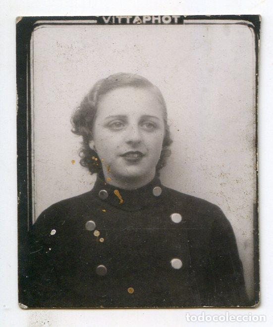 Fotograf&iacute;a antigua: Retrato carnet de se&ntilde;orita en m&aacute;quina autom&aacute;tica Vittaphot, a&ntilde;os 20 o 30
