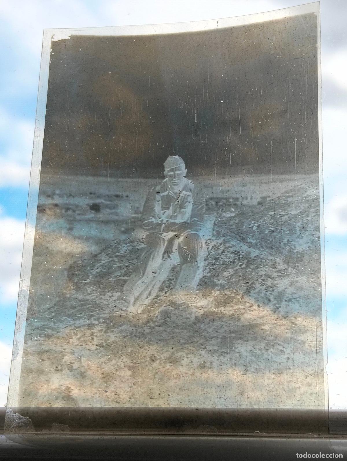 Fotograf&iacute;a antigua: AVILA SOLDADO ACADEMIA ALFERECES PROVISIONALES GUERRA CIVIL NEGATIVO CELULOIDE 8,5 X 6 CM