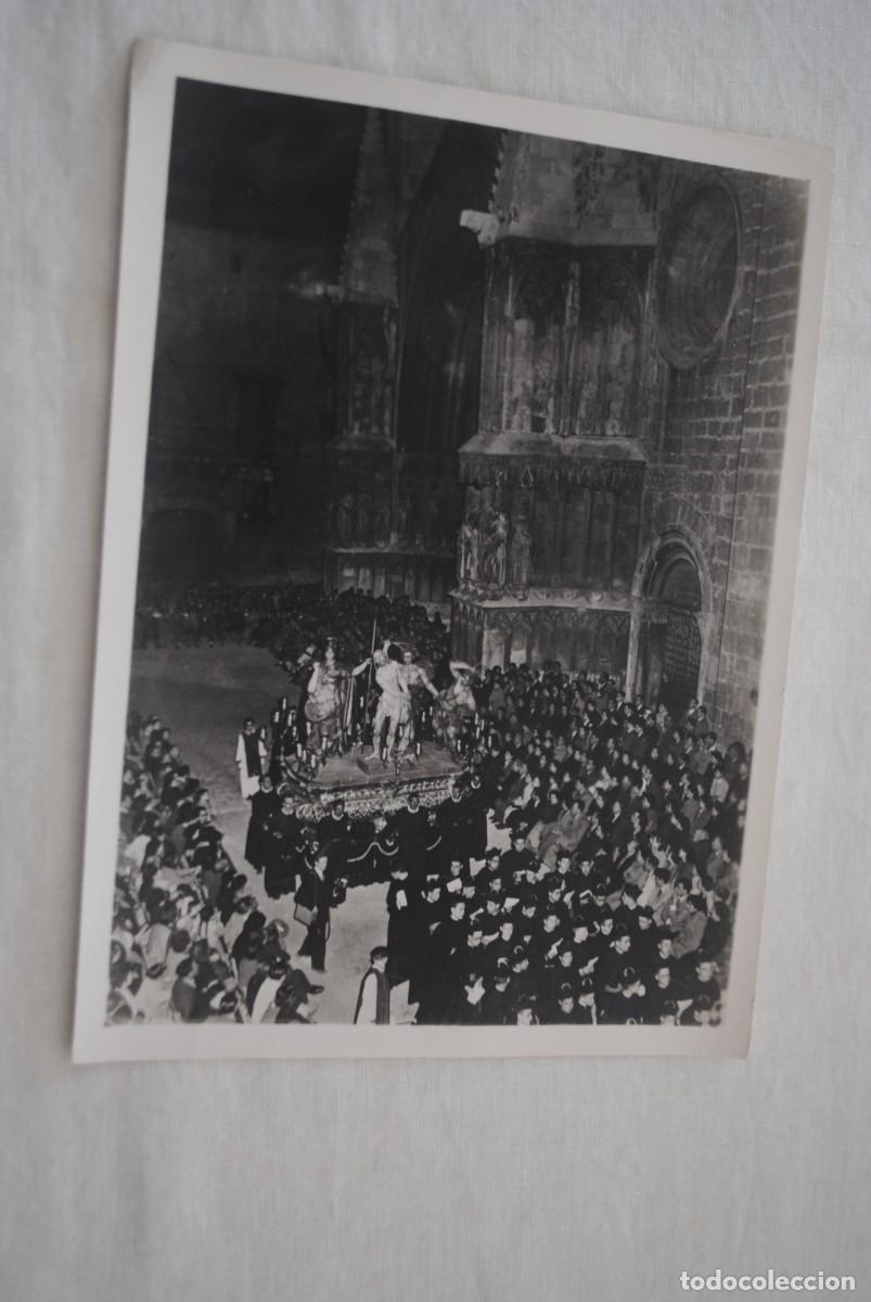 Fotograf&iacute;a antigua: SALIDA DE SU TEMPLO DE UNA PROCECION .