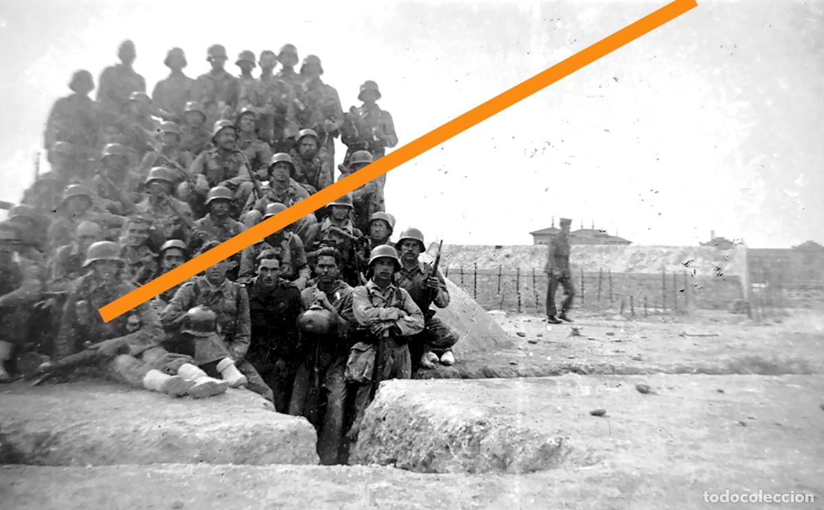 Fotograf&iacute;a antigua: Antiguo negativo de fotograf&iacute;a. Militar. Militares. Guerra civil ?