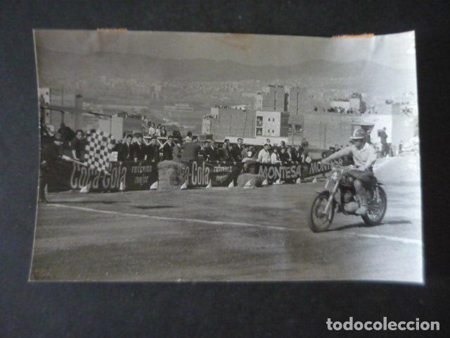 Fotograf&iacute;a antigua: FRANCISCO LANCHO CORREDOR MOTOCICLISMO VI MOTOCROSS BARCELONA ANTIGUA FOTOGRAFIA ORIGINAL 18 X 12 CM
