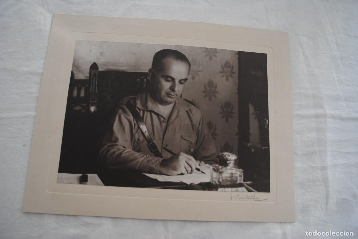 Fotograf&iacute;a antigua: EL GENERAL VARELA , SIN MEDALLAS .